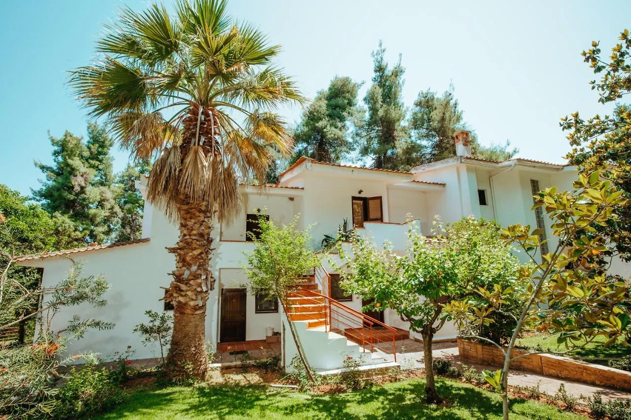סאני ביץ' Beautiful Summerhouse In Sani'S Pine Forest 0*, סאני ביץ'